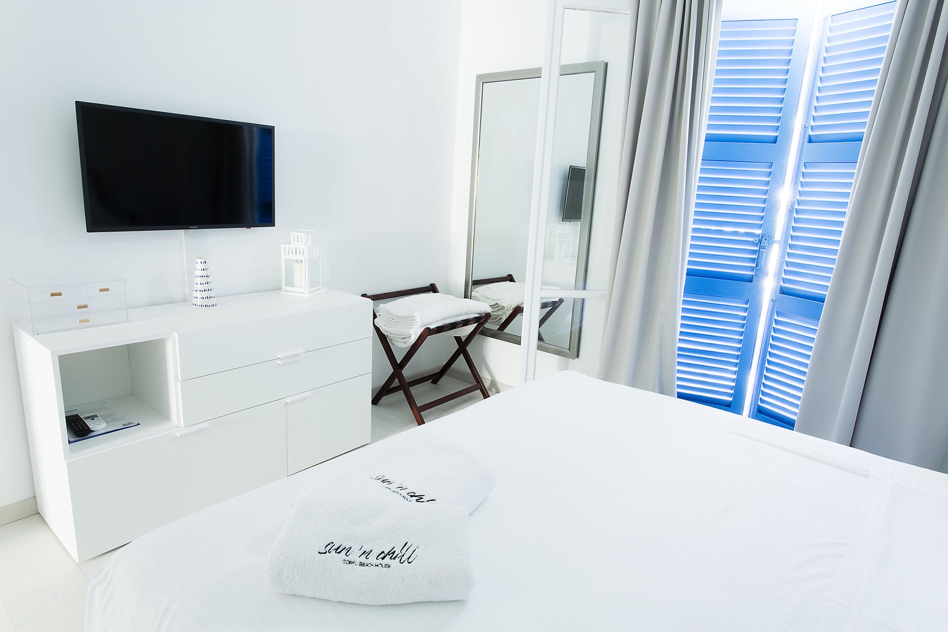 Deluxe Διαμέρισμα με θέα Θάλασσα, Πισίνα και Κήπο