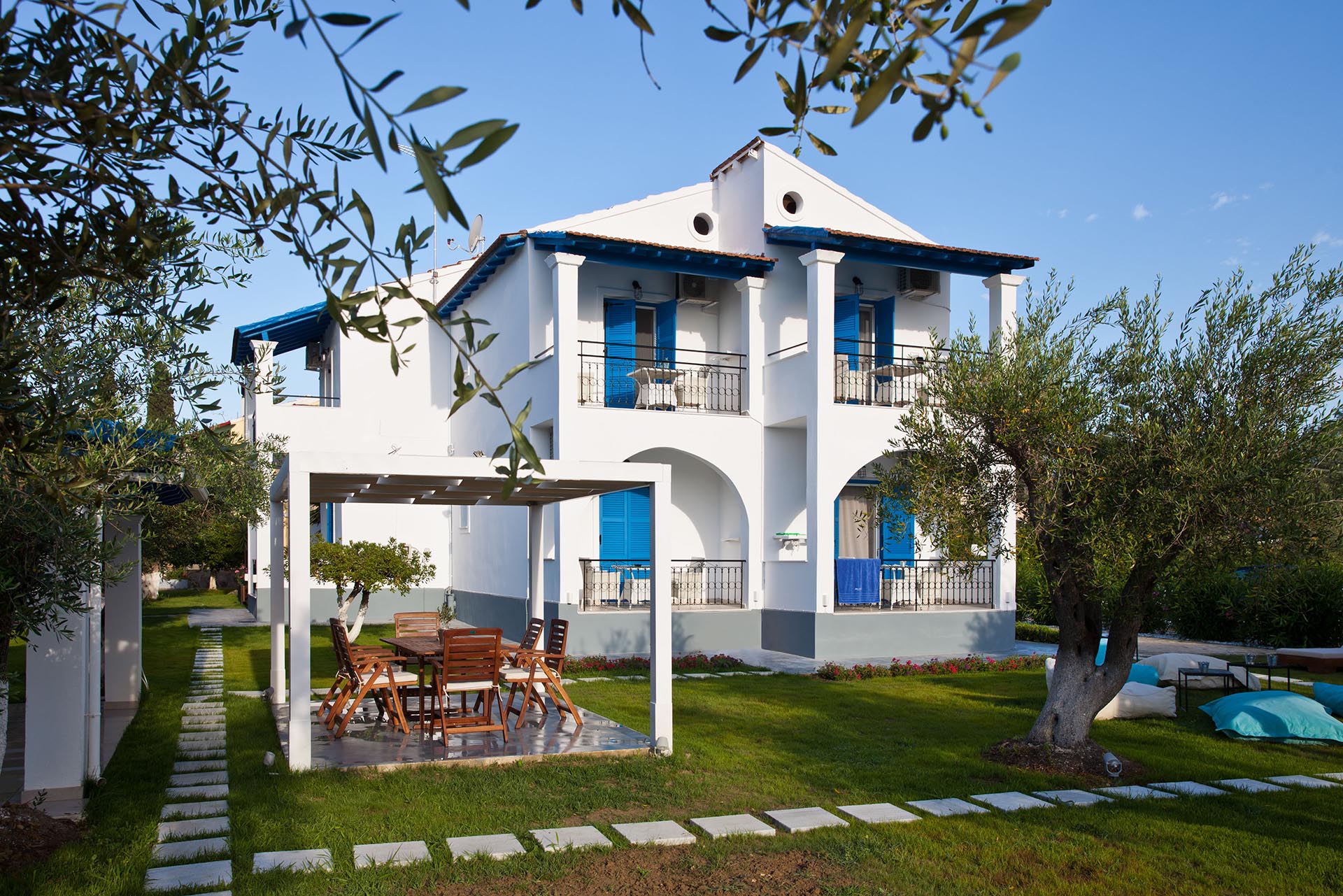 sun-n-chill-exterior